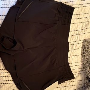NWT Black lulu lemon HR size 10 hotty hots